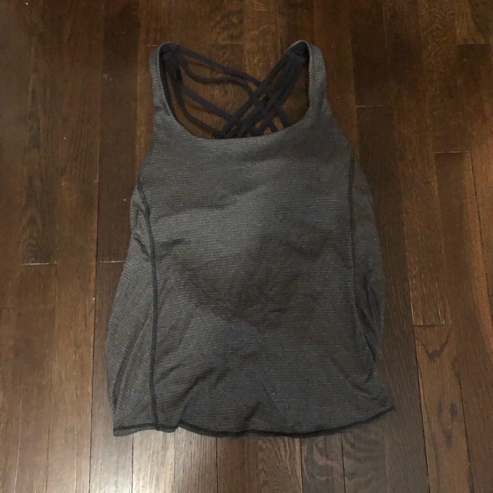 Lululemon free to be wild tank with built in sports bra